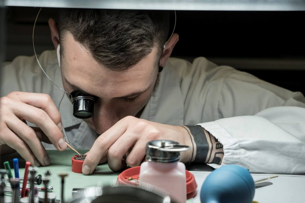 laboratorio mazzucchi riparazione orologi milano (26)